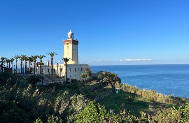 摩洛哥海洋上的一座塔